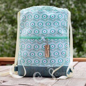Something Snappy Mint Bouquet Drawstring Backpack